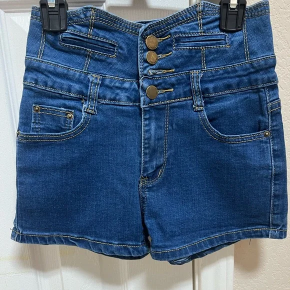 Short - Picture 1 of 3